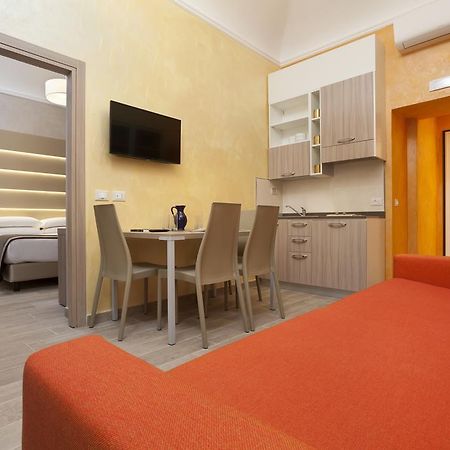 Jackie'S Apartments โรม ภายนอก รูปภาพ