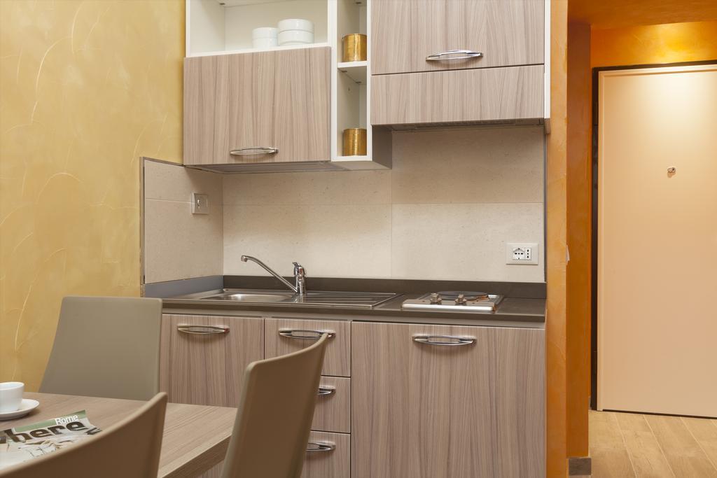 Jackie'S Apartments โรม ภายนอก รูปภาพ